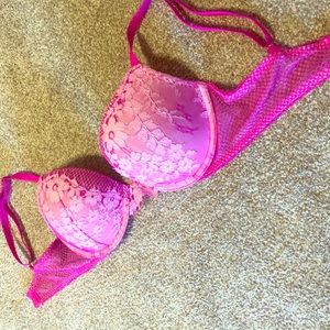 Victoria’s Secret Pink push up bra
